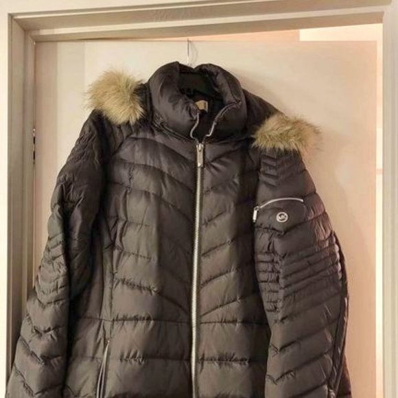 Michael Kors Coat - Picture 1 of 2